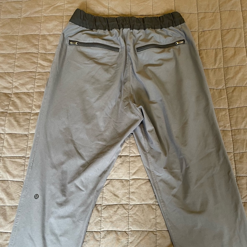 lululemon Warp City Jogger, size small - Picture 3 of 7